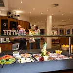 Thaneller Stadl Braeu Hotel 4*
