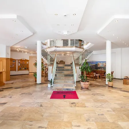 Otel Thaneller Stadl Braeu 4*