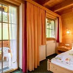 Ξενοδοχείο Thaneller 4*